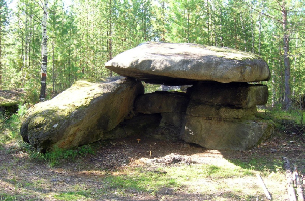 Золотой камень