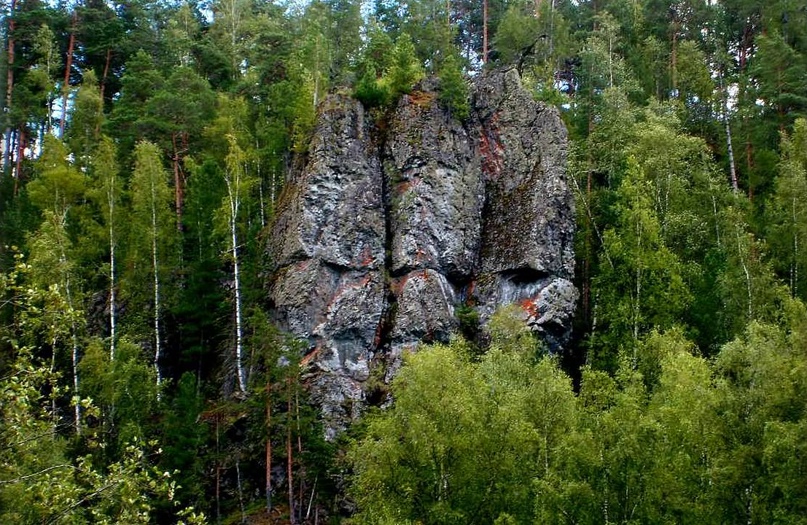 Скалы «Три брата»