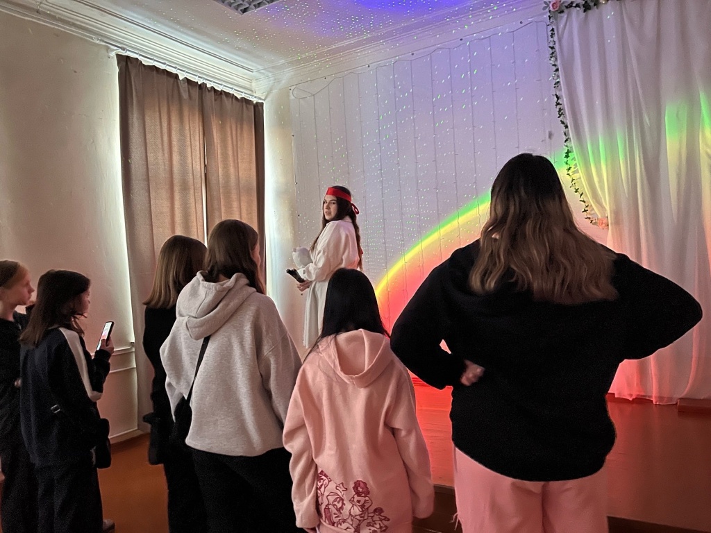 OTMzsCNU9-c.jpg OTMzsCNU9-c.jpg