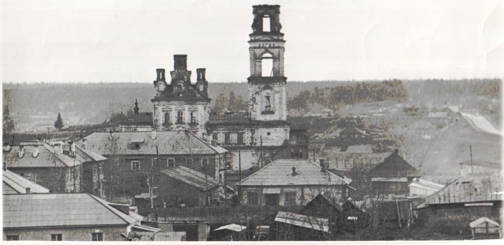 3.храм Петра и Павла 70-80-е годы ХХ века.jpg