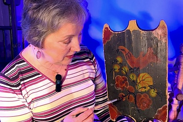 Прялка и уральская роспись